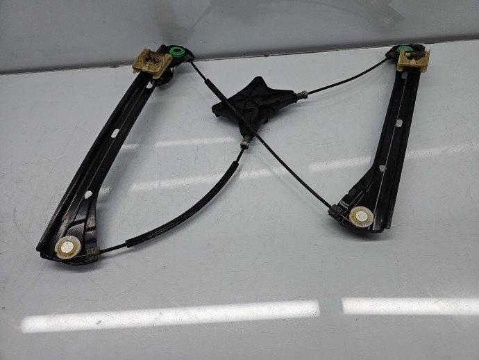 Macara electrica geam stanga fata Volkswagen Passat B8 (3G2) [Fabr 2015-prezent] Sedan 3G0837461