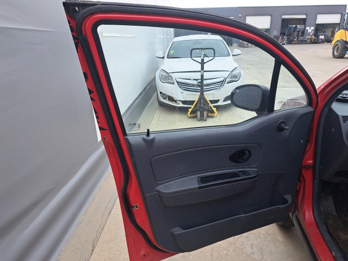 Usa stanga fata Chevrolet Spark (M200/250) [Fabr 2005-2009] Hatchback ROSU