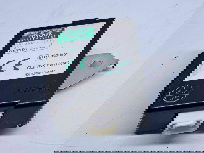  Modul confort Toyota Rav 4 II (CLA2, XA2, ZCA2, ACA2) [Fabr 2000-2006] 89741-42151