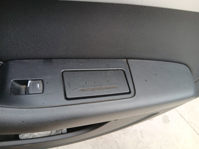 Scrumiera usa dreapta spate AUDI A6 (4F2, C6) facelift [Fabr 2004-2010] OEM