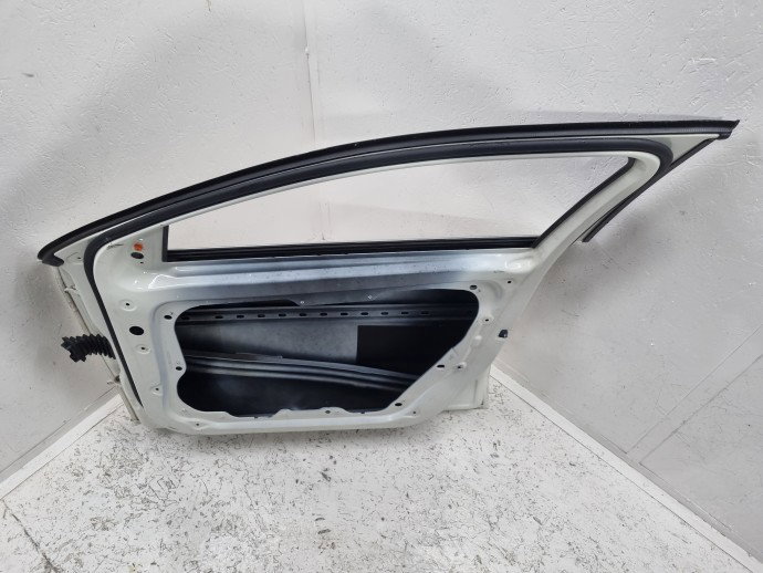 Usa dreapta fata Mercedes Clasa GLA (X156) [Fabr 2013-prezent] SUV AMG 650 ALB CALCIT
