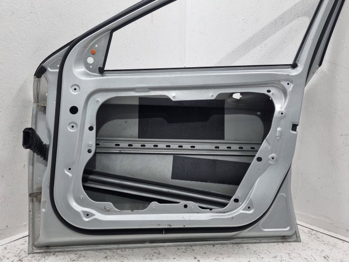 Usa dreapta fata Mercedes Clasa A (W176) [Fabr 2012-2018] Sedan AMG 761 Argintiu polar