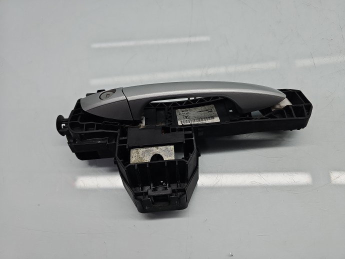 Maner usa dreapta fata Mercedes Clasa A (W176) [Fabr 2012-2018] Sedan AMG 761 Argintiu polar