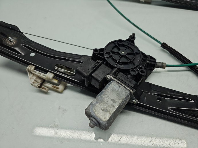 Macara electrica geam stanga fata Bmw 1 (F20) [Fabr 2011-2017] Hatchback Facelift 7242561-09