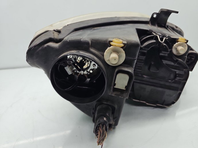 Far stanga Seat Toledo 3 (5P2) [Fabr 2004-2011] Break aftermarket
