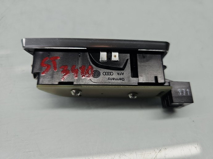 Plafoniera spate AUDI A8 (4H) [Fabr 2010-2017] Berlina Sport 4H0947353