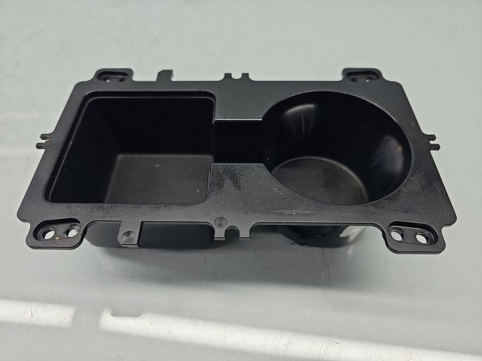 Suport pahare LAND ROVER Range Rover Velar (L560) [Fabr 2019-2025] JBA2-048196-AD