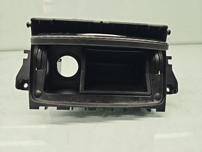 Scrumiera Mercedes Clasa A (W176) [Fabr 2012-2018] A1768100079