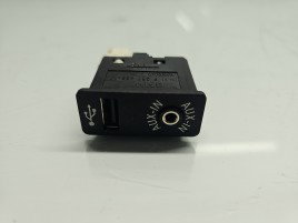 Conector auxiliar USB Bmw 5 (F10) [Fabr 2011-2016] 9237653-01