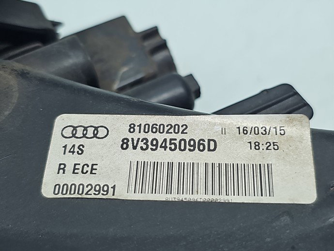 Stop aripa dreapta AUDI A3 (8V1) [Fabr 2012-prezent] Hatchback S-line, Quattro 8V3945096D