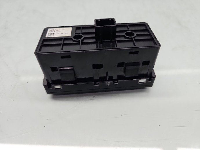 Butoane comenzi consola centrala Mazda 6 (GJ1) [Fabr 2014-2021] BPE1-66-170