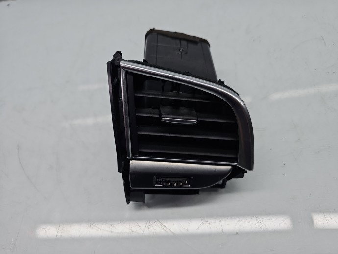 Grila aerisire dreapta Mazda 6 (GJ1) [Fabr 2014-2021] OEM