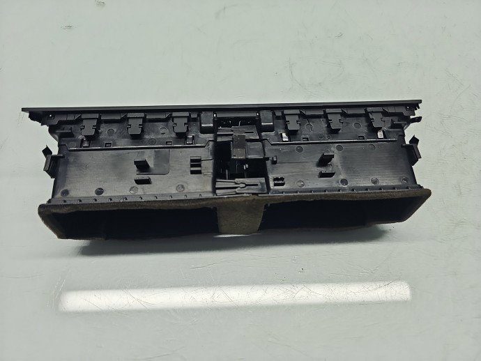 Grila aerisire centrala AUDI A4 (8K2, B8) [Fabr 2008-2015] 8T2820951B