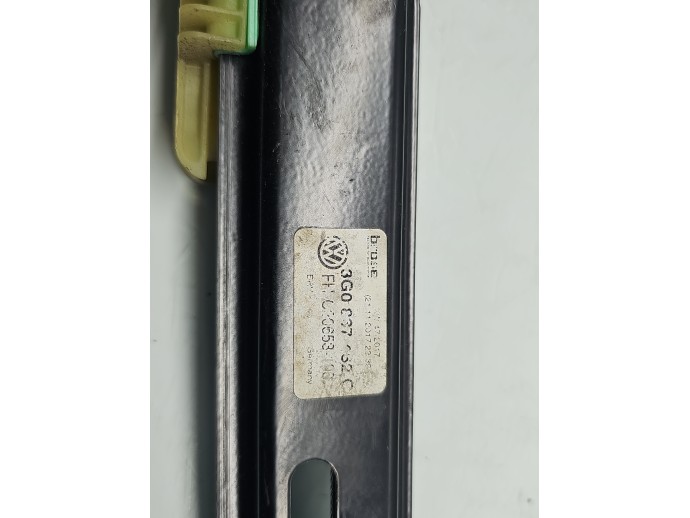 Macara electrica geam dreapta fata Volkswagen Passat B8 (3G2) [Fabr 2015-prezent] Sedan 3G0837462C