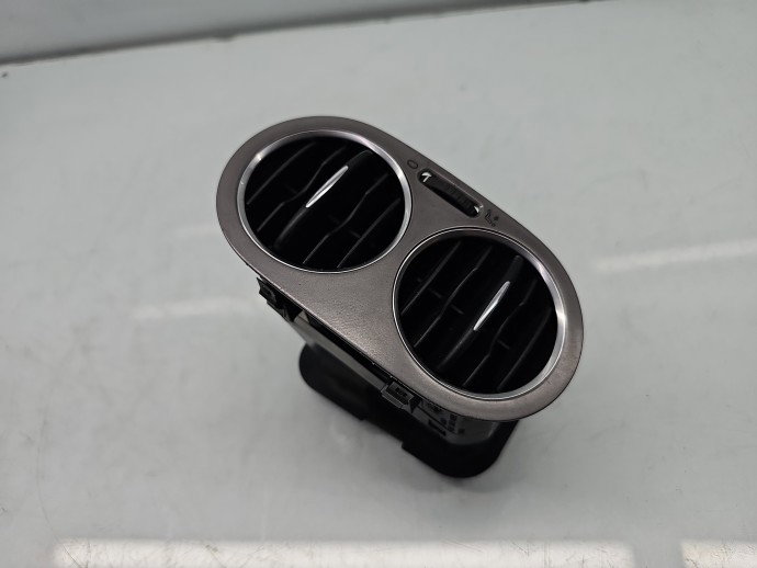 Grila aerisire stanga Volkswagen Tiguan (5N) [Fabr 2007-2016] 5N0819704A