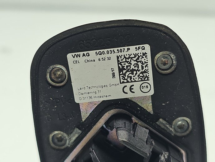 Antena Volkswagen Passat B8 (3G2) [Fabr 2015-prezent] 5Q0035507P