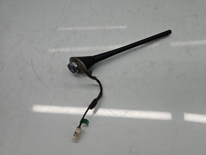 Antena Volkswagen Tiguan (5N) [Fabr 2007-2016] 1K0035501