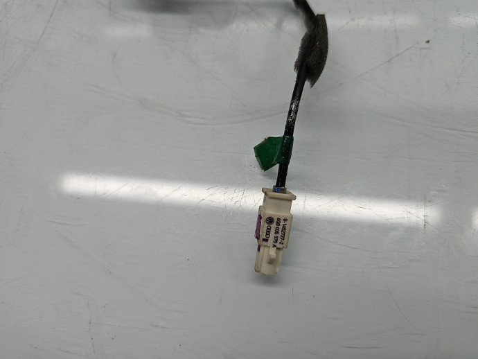 Antena Volkswagen Tiguan (5N) [Fabr 2007-2016] 1K0035501