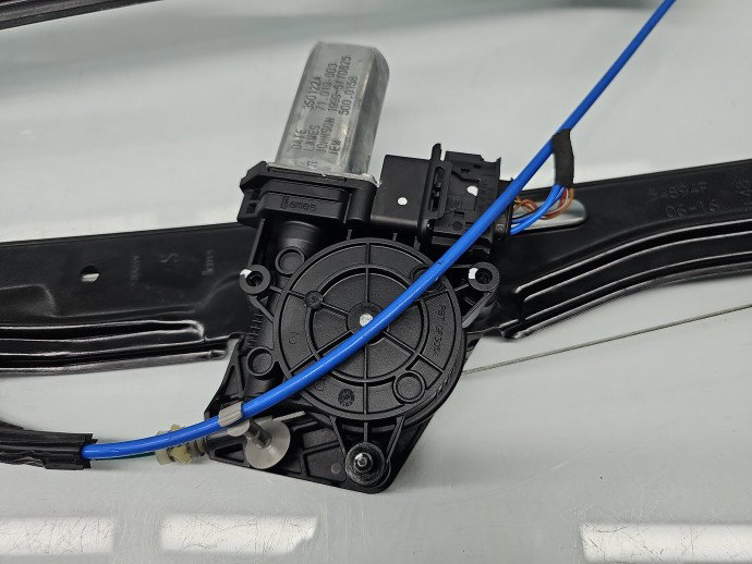 Macara electrica geam stanga fata Bmw X1 (F48) [Fabr 2016-2022] Break 7349513-06