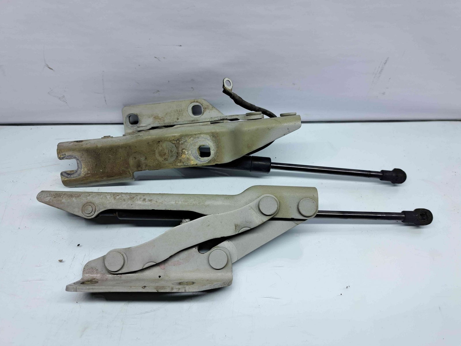 Set balamale capota Bmw 5 (E60) [Fabr 2004-2010] 7008727 n 7008728 - imagine 4