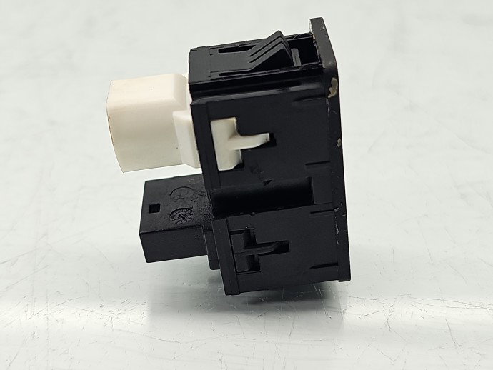 Conector auxiliar USB Bmw X1 (F48) [Fabr 2016-2022] 9229246-03