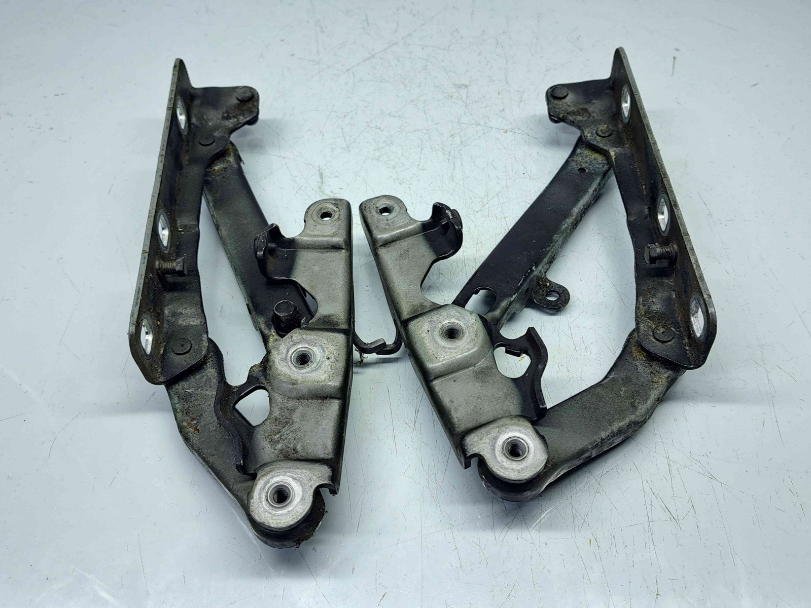 Set balamale capota Mercedes Clasa E (W211) [Fabr 2002-2009] 2118800428 / 2118800128 - imagine 1