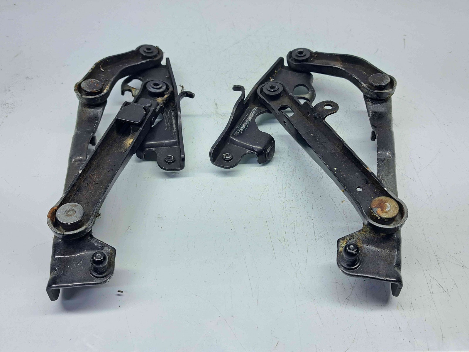 Set balamale capota Mercedes Clasa E (W211) [Fabr 2002-2009] 2118800428 / 2118800128 - imagine 4