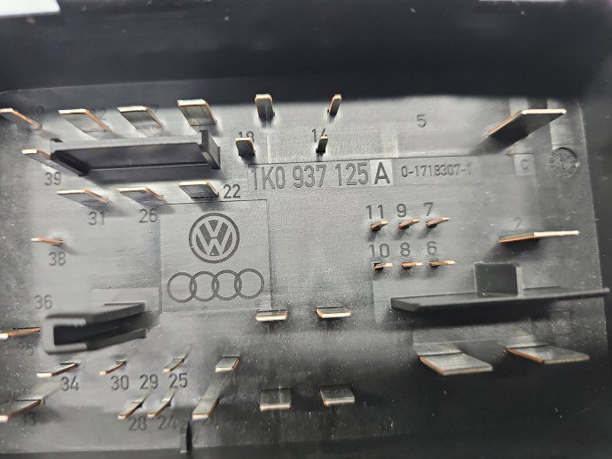 Panou sigurante AUDI A3 (8V1) [Fabr 2012-2017] 1K0937125A