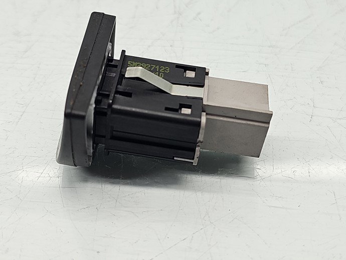 Buton park assist Volkswagen Passat CC (358) [Fabr 2012-2016] 5M2927123