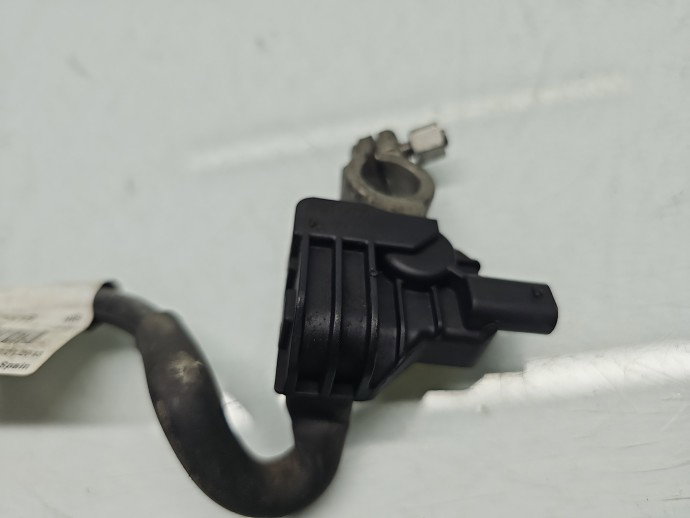 Borna baterie (+) cu capsa Volkswagen Jetta 4 (162,163) [Fabr 2010-2016] 5C0915181B