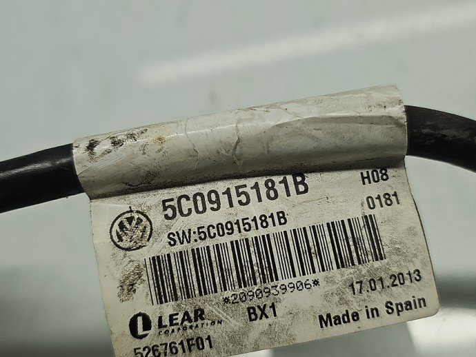 Borna baterie (+) cu capsa Volkswagen Jetta 4 (162,163) [Fabr 2010-2016] 5C0915181B