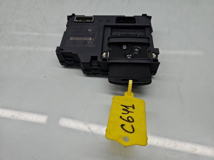 Contact cu cheie Renault Captur (J87) [Fabr 2013-2017] 285905719R 0.9 Benz H4B66KW / 90CP