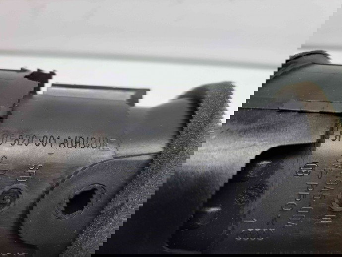  Grila aerisire centrala dreapta Audi A3 Sportback (8PA) [Fabr 2004-2013] 8P0820901