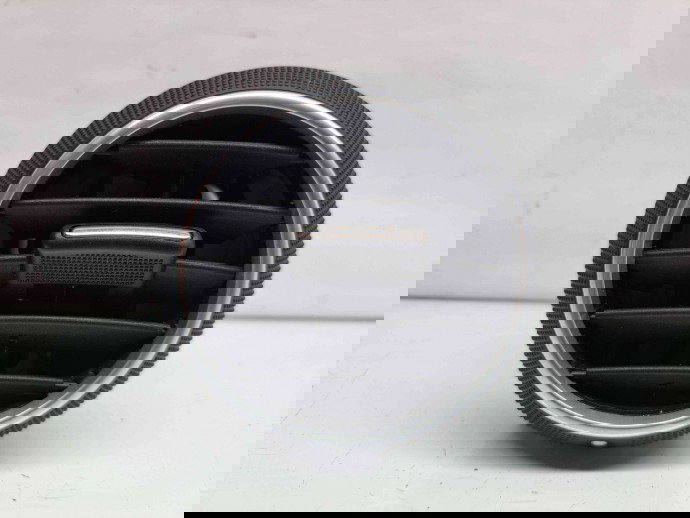  Grila aerisire dreapta Audi A3 Sportback (8PA) [Fabr 2004-2013] 8P0820901