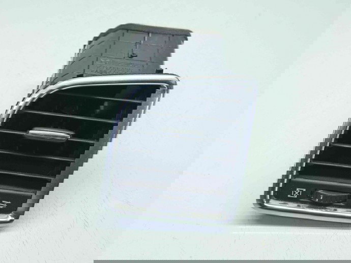  Grila aerisire stanga MAZDA 6 (GJ1) [Fabr 2014-2021] KD4564830