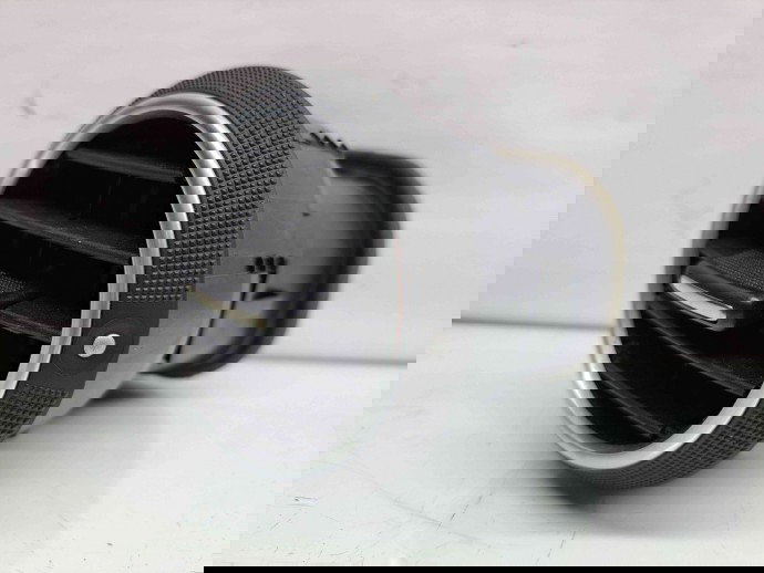  Grila aerisire stanga Audi A3 Sportback (8PA) [Fabr 2004-2013] 8P0820901