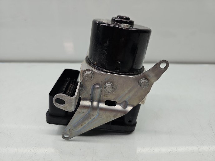 Pompa ABS Bmw 1 (E81, E87) [Fabr 2004-2010] 6777158-01 2.0 Benz N43B20 105KW / 143CP