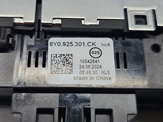 Butoane comenzi consola centrala AUDI A3 (8YF) [Fabr 2020-2026] 8Y0925301CK