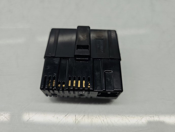 Conector auxiliar USB AUDI A3 (8YF) [Fabr 2020-2026] 3G5035954A