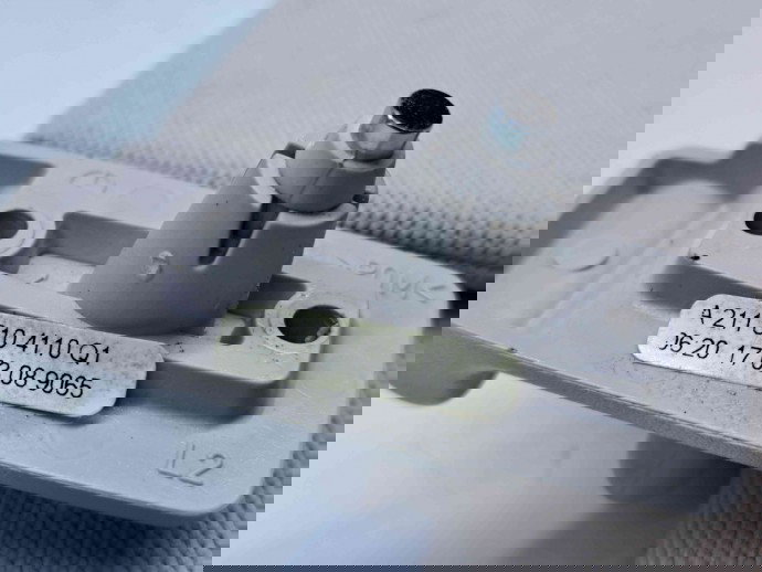  Parasolar stanga Mercedes Clasa E (W211) [Fabr 2002-2009] A2118104110