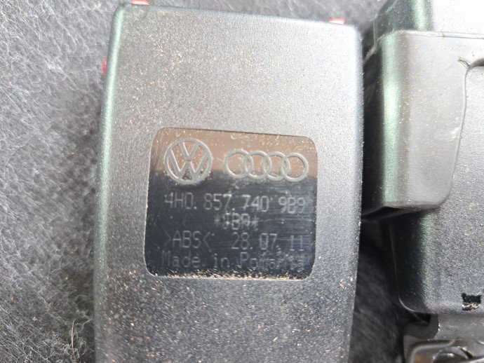 Capsa centura dreapta spate AUDI A8 (4H) [Fabr 2010-2017] 4H08577409B9