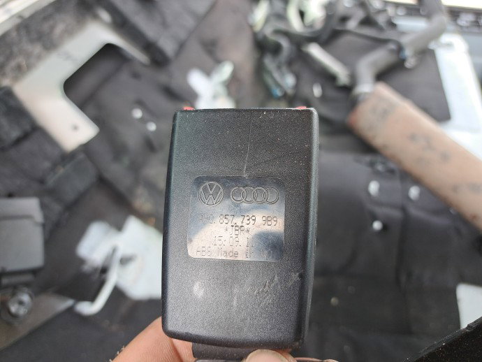 Capsa centura stanga spate AUDI A8 (4H) [Fabr 2010-2017] 4H08577399B9