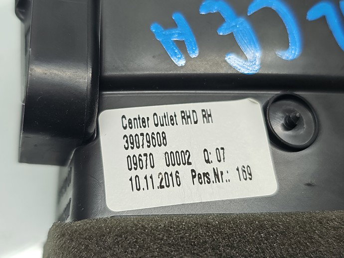Grila aerisire centrala dreapta Opel Astra K [Fabr 2015-2022] 39079608