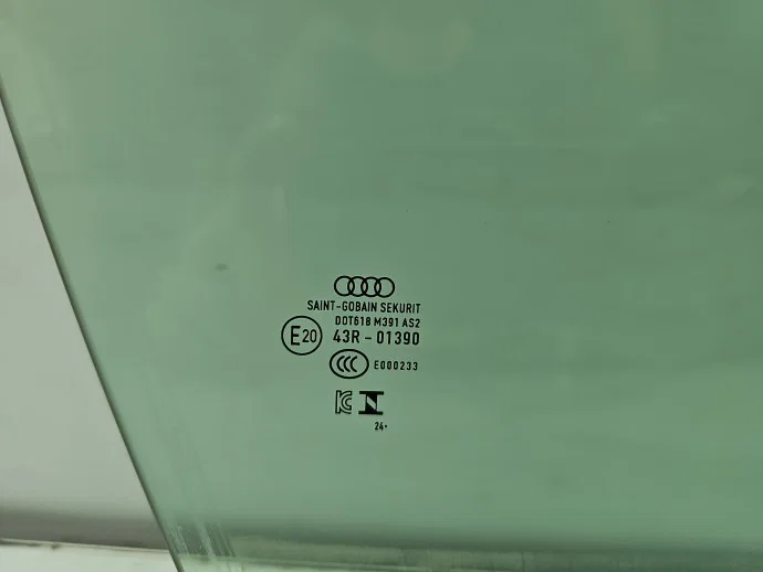 Geam usa dreapta fata AUDI A3 (8YF) [Fabr 2020-2026] Sportback S-line OEM