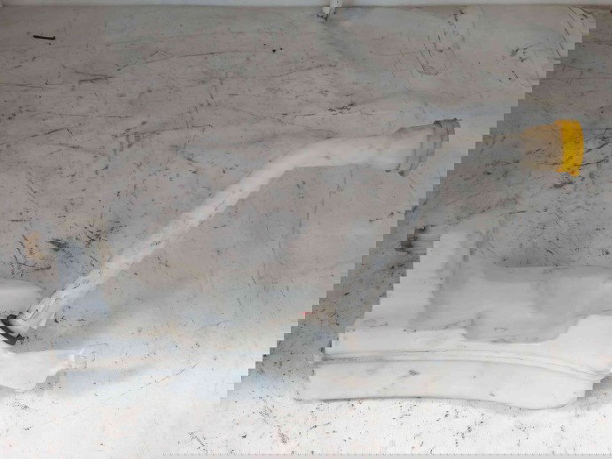 Vas lichid parbriz 289107623R Renault Captur [Fabr 2013-prezent] 0.9