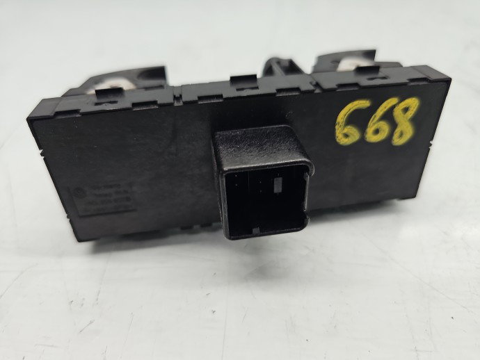 Butoane comanda geamuri sofer Volkswagen Touran (1T3) [Fabr 2010-2015] 1K4959857B