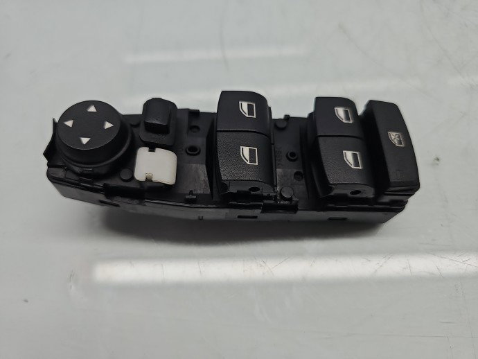 Butoane comanda geamuri sofer Bmw 1 (F20) [Fabr 2011-2017] 9208110