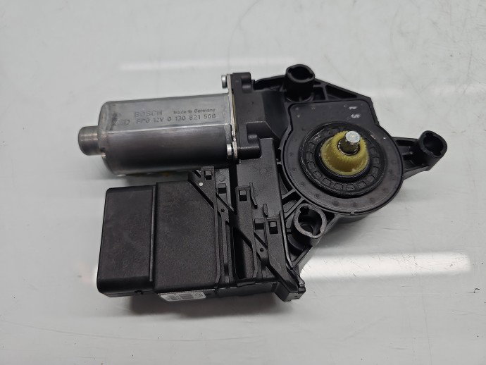 Motoras geam dreapta spate Volkswagen Touran (1T3) [Fabr 2010-2015] 5K0959704A