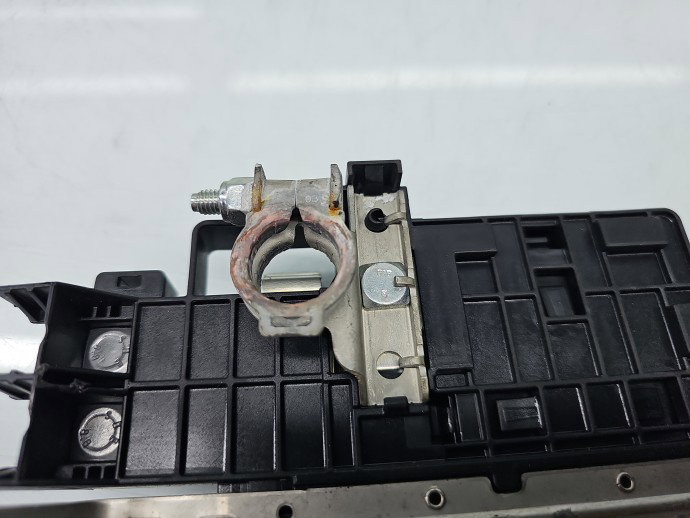 Borna baterie (+) Dacia Duster 2 [Fabr 2017-2023] 241148233R