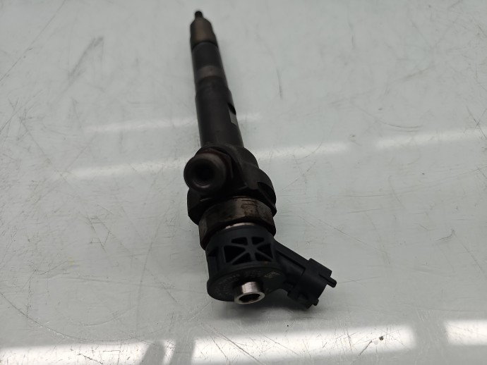 Injector Jaguar XE (X760) [Fabr 2016-2025] G4D3-9K546-AA 2.0 DSL AJ200 132KW / 180CP